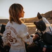 Follow your dreams.. They know the way.

Many Thanks to our friends @oodoo.boots for taking us on a trip :-) South spain deserts and adventure with beautiful Valérie :-)

#wildustsisters #wildust #freesoul #makelifeepic #ridewithstyle #quotes #clothesgirl #outfitmoto #ootd #ootdmoto #womenwhoride #girlswhorides #ridelikeagirl #heroineonwheels #motorgirl #bikergirl